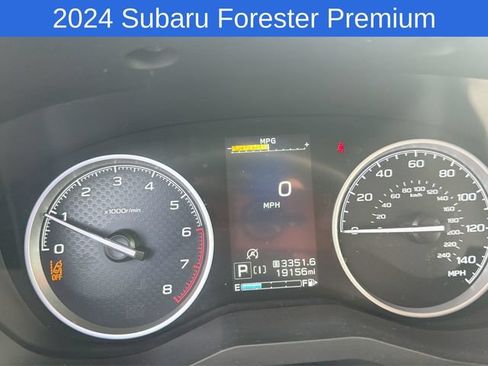 Used 2024 Subaru Forester Premium AWD/4WD image 20