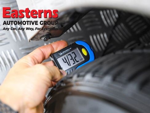 Used 2020 Toyota Prius Prime XLE image 26