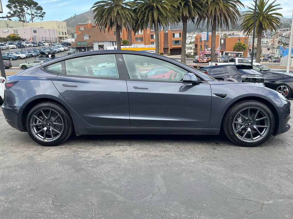 Used 2023 Tesla Model 3 Standard Range RWD image 3