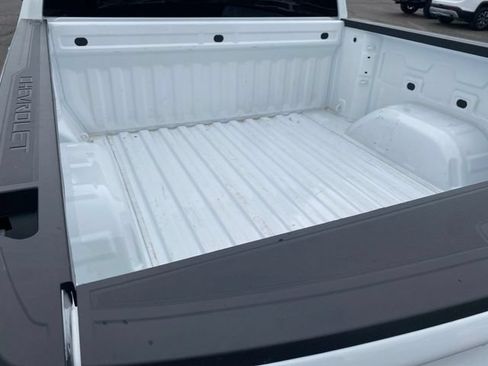 Certified 2025 Chevrolet Silverado 1500 LT AWD/4WD image 21