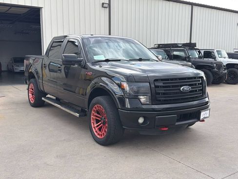 Used 2014 Ford F150 FX4 w/ Equipment Group 402A Luxury AWD/4WD image 3