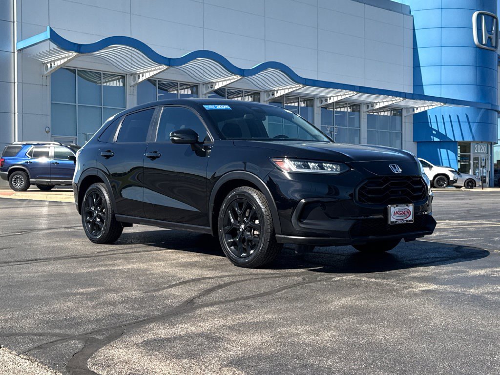 Used 2025 Honda HR-V Sport image 3
