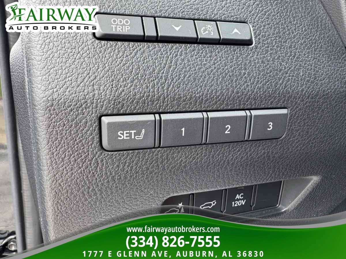 Used 2024 Lexus GX 550 w/ Accessory Package (Z1) AWD/4WD image 18