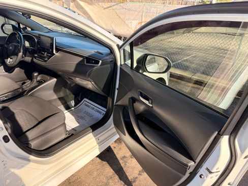 Used 2021 Toyota Corolla SE image 21