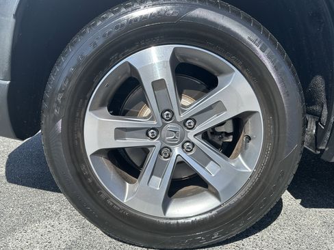 Used 2023 Honda Pilot EX-L image 9