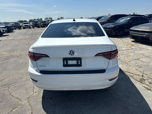 Used 2019 Volkswagen Jetta SEL w/ Cold Weather Package FWD image 7