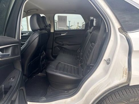 Used 2022 Ford Edge SEL w/ Convenience Package AWD/4WD image 12