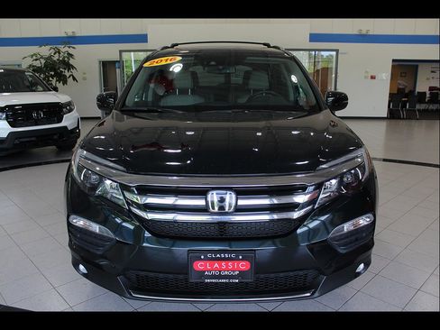 Used 2016 Honda Pilot Elite image 2