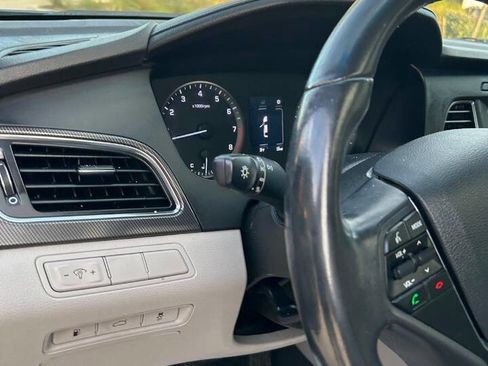 Used 2017 Hyundai Sonata Sport w/ Value Edition Package 02 image 26