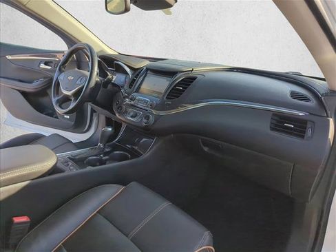 Used 2017 Chevrolet Impala Premier w/ Enhanced Convenience Package image 27