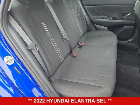 Used 2022 Hyundai Elantra SEL FWD image 19