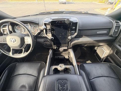 Used 2022 RAM 3500 Laramie w/ Night Edition image 18