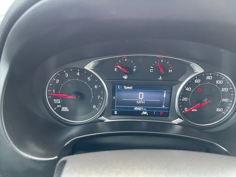 Used 2024 GMC Terrain SLE FWD image 15