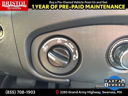 Used 2023 Nissan Frontier SV w/ Midnight Edition Package AWD/4WD image 31