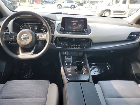 Certified 2021 Nissan Rogue SV FWD image 13