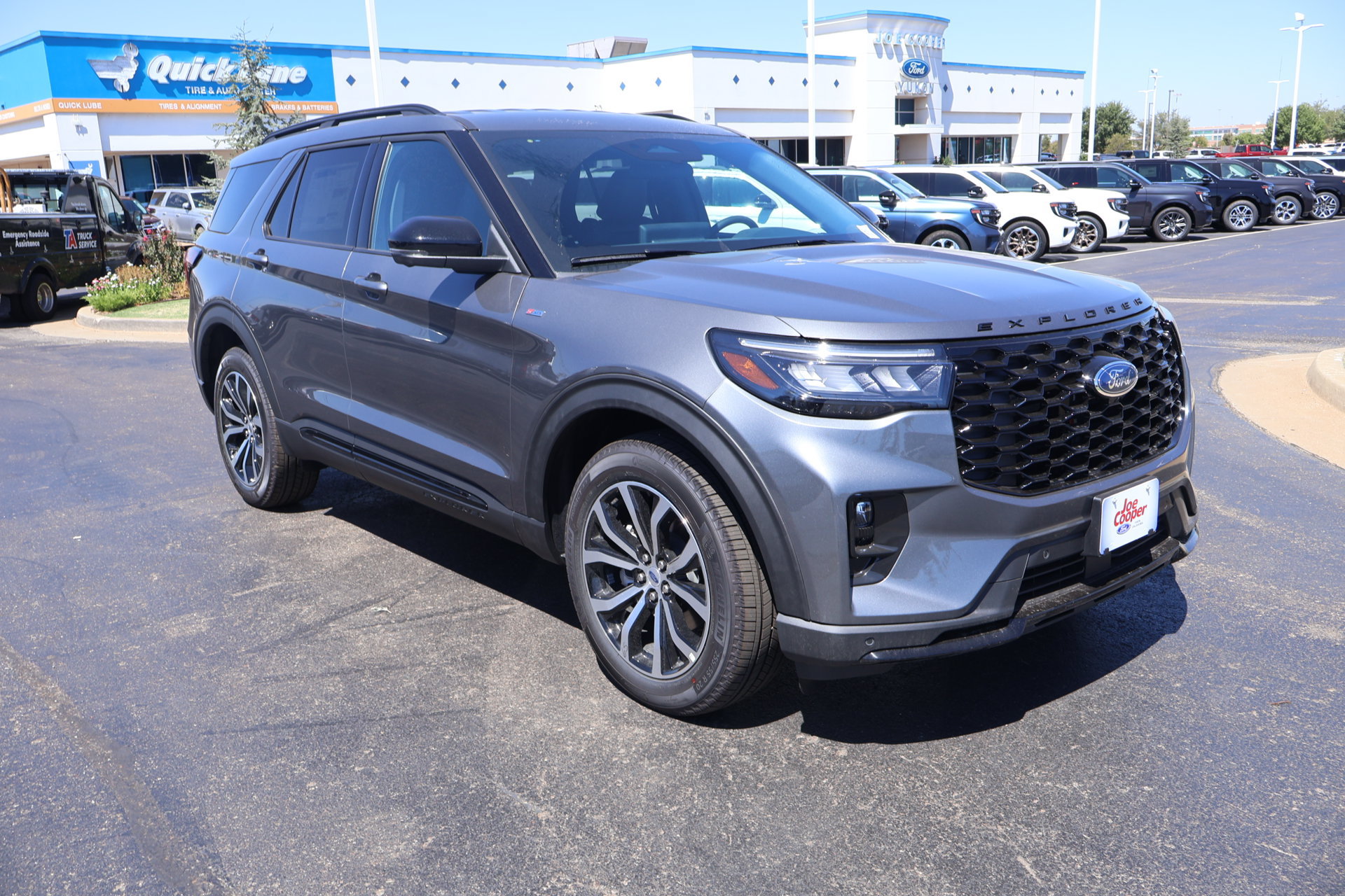 New 2026 Ford Explorer ST-Line AWD/4WD image 1