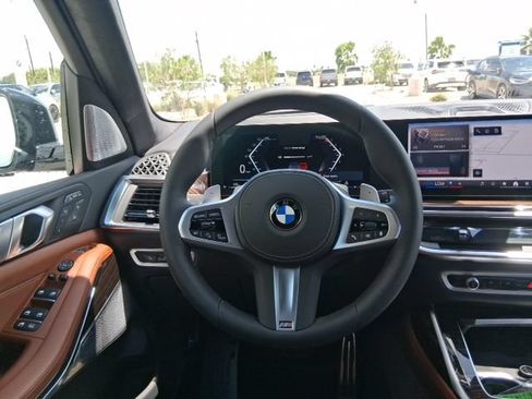 New 2027 BMW X7 xDrive40i w/ Executive Package AWD/4WD image 9