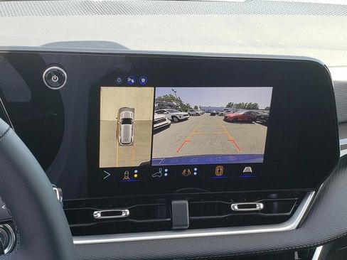 New 2027 Chevrolet Equinox LT w/ Convenience Package II FWD image 31