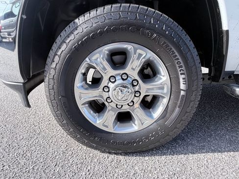 Used 2024 RAM 3500 Big Horn image 32