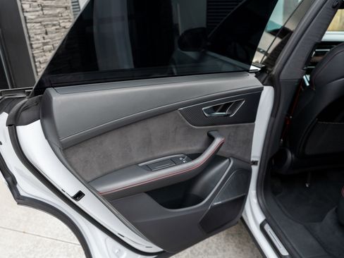 Used 2023 Audi RS Q8 image 34