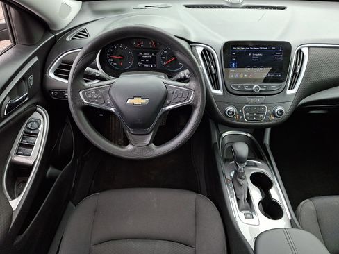 Used 2023 Chevrolet Malibu LT FWD image 11