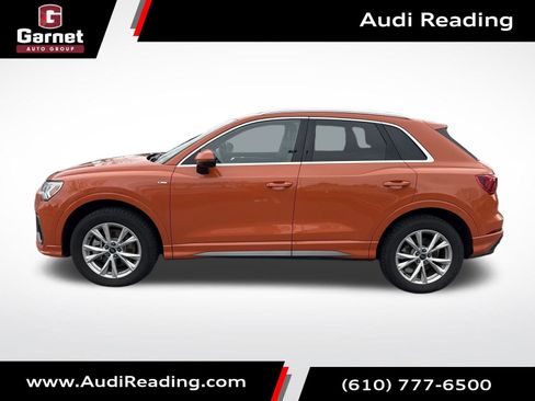 Used 2025 Audi Q3 2.0T Premium image 2
