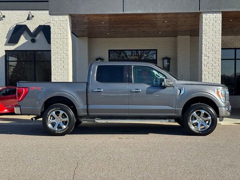 Used 2022 Ford F150 XLT w/ Equipment Group 302A High image 17