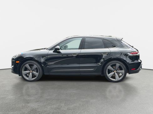 Used 2023 Porsche Macan AWD/4WD image 6