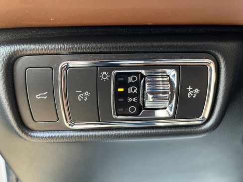 Used 2023 Lincoln Aviator Reserve image 35