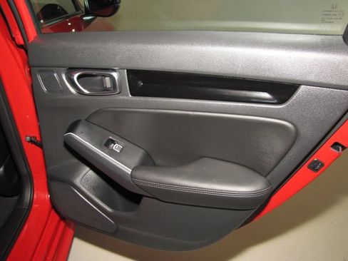 Certified 2025 Honda Civic Sport Touring image 19
