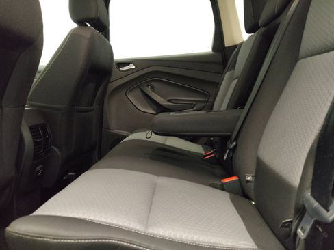 Used 2017 Ford Escape SE AWD/4WD image 18
