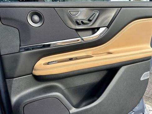 Used 2022 Lincoln Corsair Grand Touring w/ Elements Technology Bundle image 26