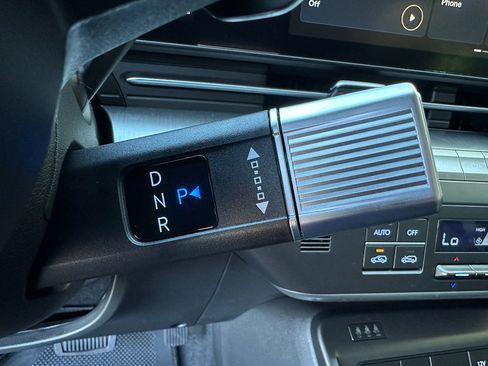 New 2026 Hyundai Kona SEL Premium image 16