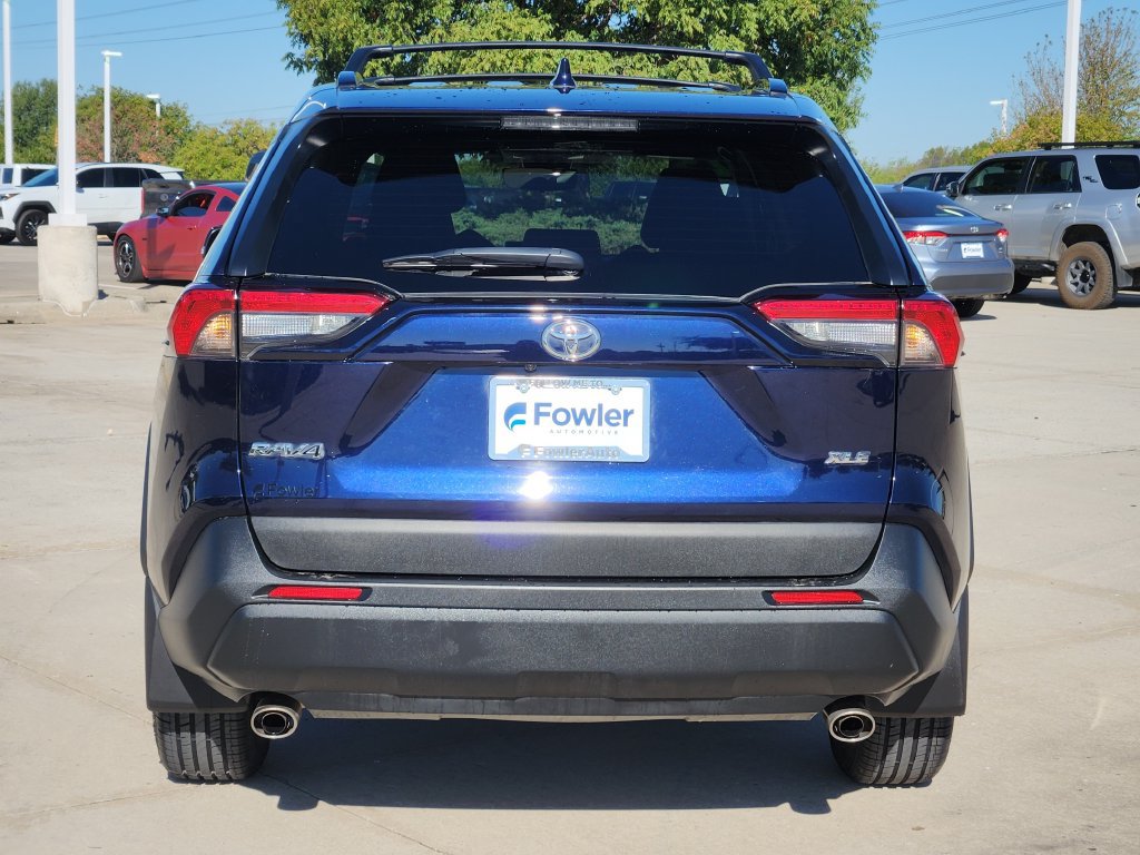 Certified 2023 Toyota RAV4 XLE w/ Convenience Package FWD image 6