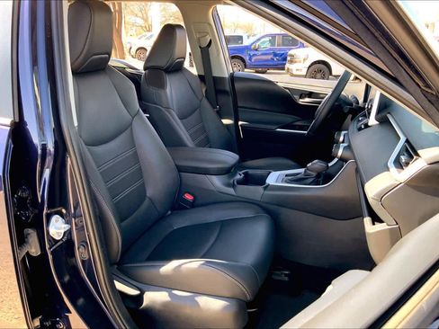 Used 2024 Toyota RAV4 XLE Premium image 8