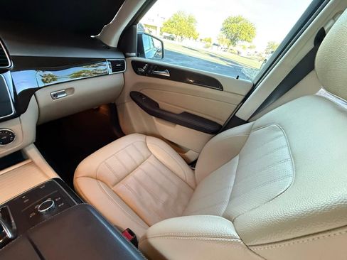 Used 2017 Mercedes-Benz GLE 350 4MATIC image 49