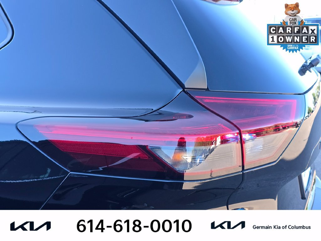 Used 2025 Nissan Rogue S AWD/4WD image 15