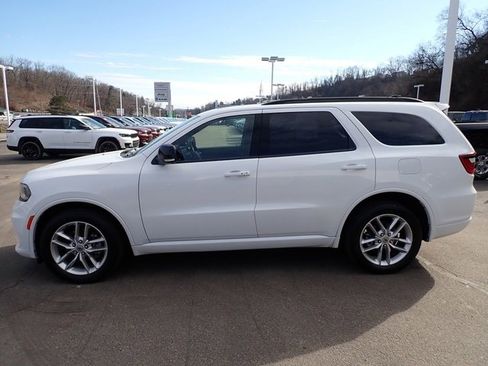 Used 2024 Dodge Durango GT image 2