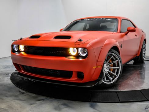 Used 2022 Dodge Challenger SRT Hellcat image 5