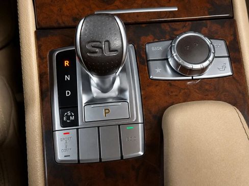 Used 2013 Mercedes-Benz SL 550 image 37