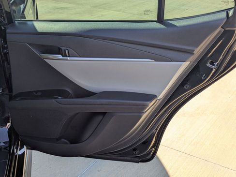 Used 2025 Toyota Camry SE image 25