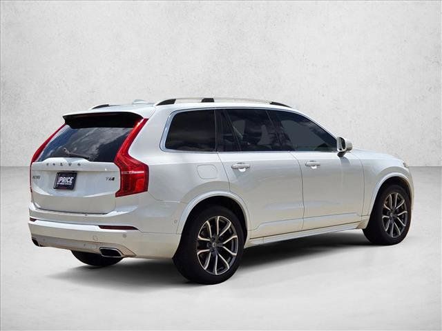 Used 2016 Volvo XC90 T6 Momentum w/ Momentum Plus Package AWD/4WD image 5