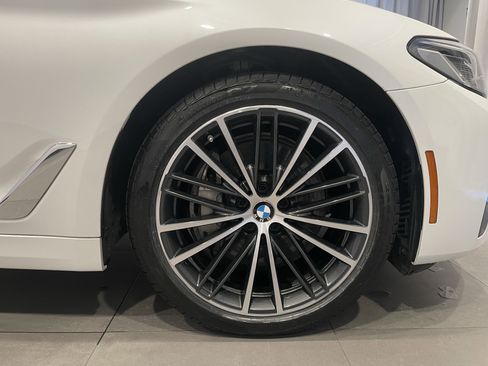 Certified 2023 BMW 540i xDrive w/ Premium Package image 10