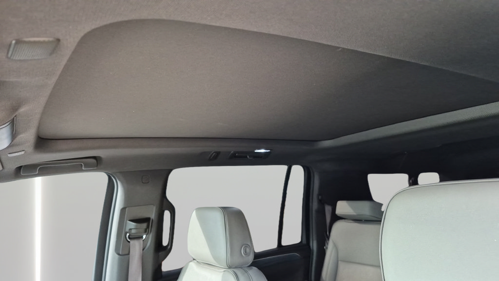 Used 2023 GMC Yukon XL SLT w/ SLT Luxury Package AWD/4WD image 20