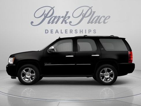 Used 2013 Chevrolet Tahoe LT w/ Texas Edition RWD image 2