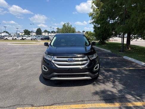 Used 2018 Ford Edge Titanium w/ Equipment Group 301A AWD/4WD image 8