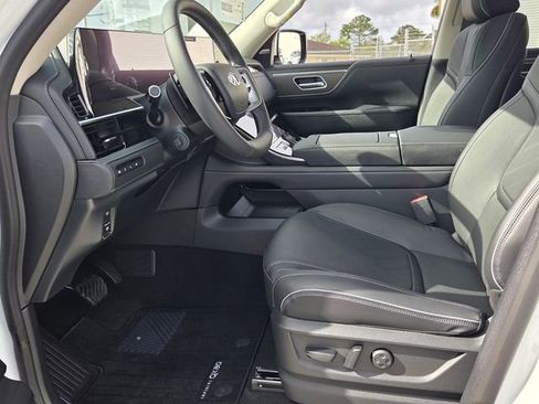 New 2026 INFINITI QX80 Luxe w/ Cargo Package AWD/4WD image 11