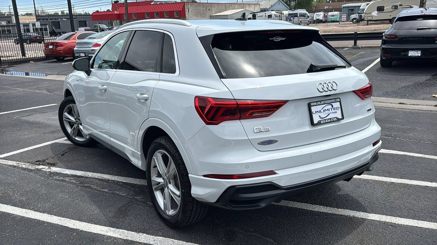 Used 2020 Audi Q3 2.0T Premium Plus w/ Premium Plus Package AWD/4WD image 5