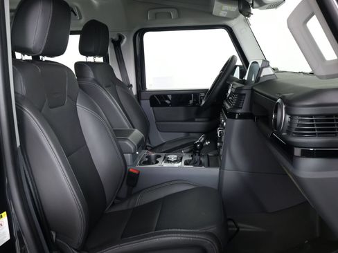 Used 2025 INEOS Grenadier Station Wagon AWD/4WD image 31