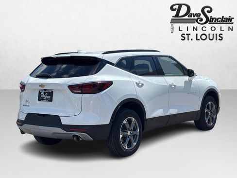 Used 2024 Chevrolet Blazer LT w/ Convenience Package FWD image 3